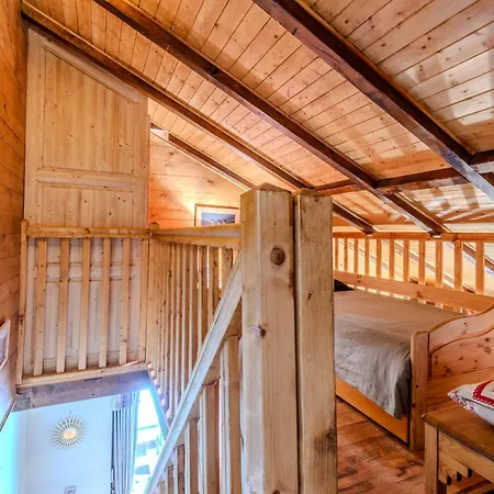 Slow Etale In-out Duplex Mountain View Balcony & Free Parking *